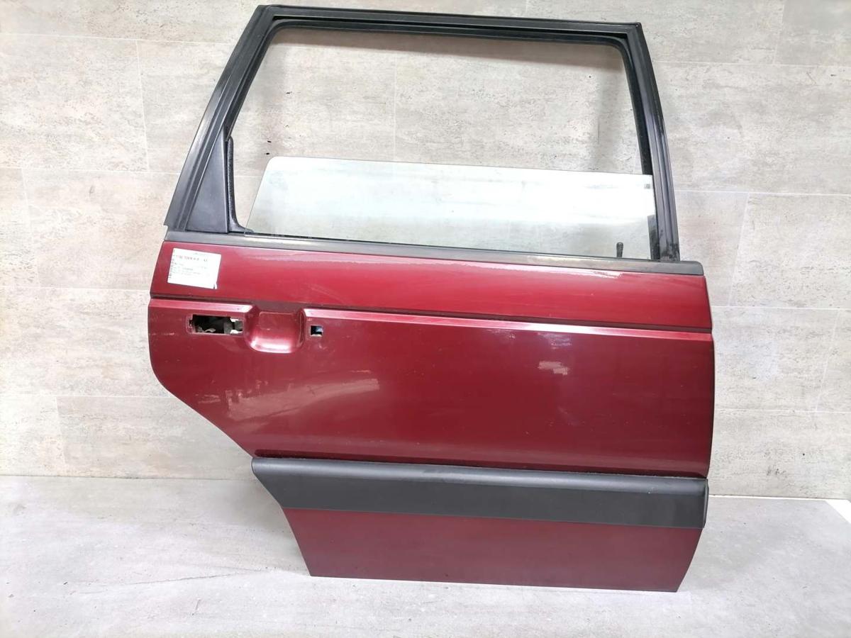 VW Passat 35I B3 original Tür hinten rechts Kombi Variant LC3T-Indianrot Bj.1992